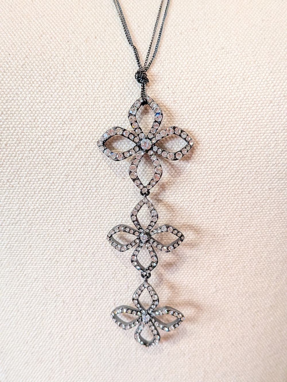 Fossil Vintage Glitz Gunmetal Hematite Tiered Floral Necklace NWOT